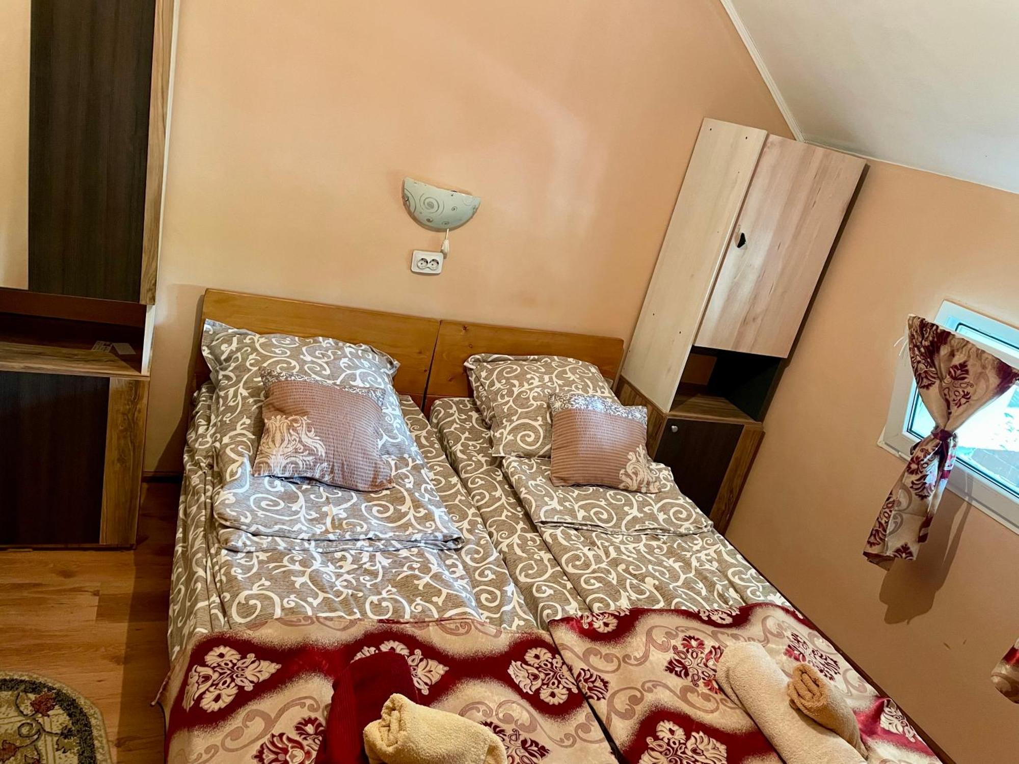 Balla House Bed & Breakfast Tărcaia Exterior photo